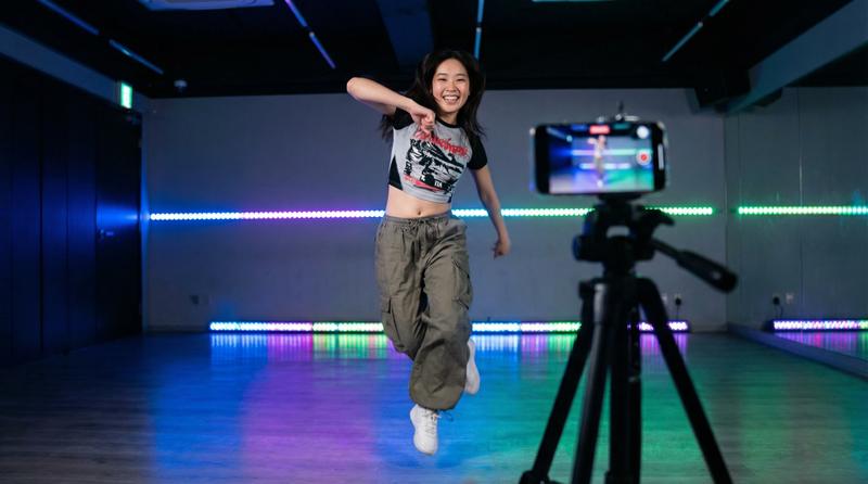 草莓视频舞蹈短视频